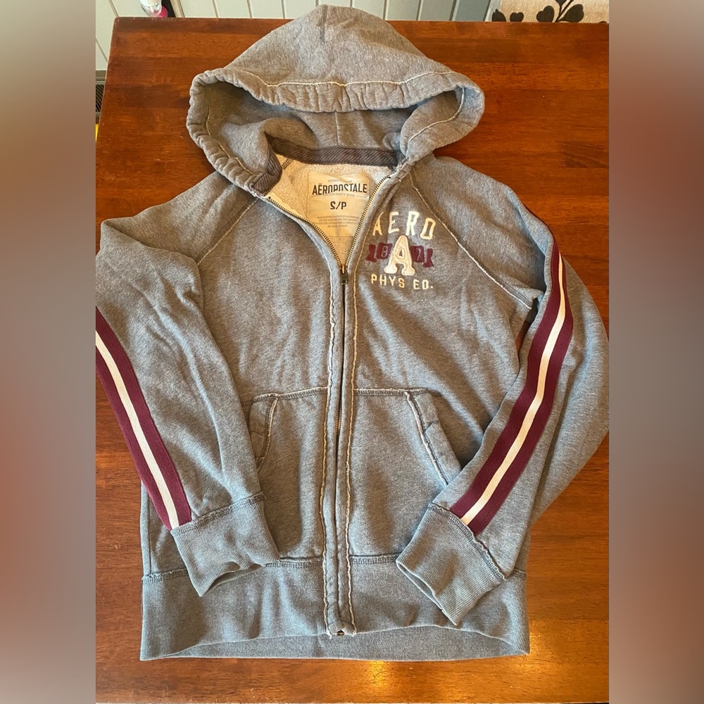 Women’s small petite Aero hoodie